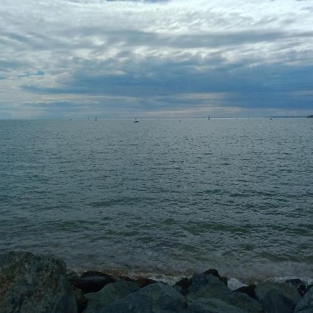 Sejour Insolite - Voilier A Quai A La Rochelle Ла-Рошель Экстерьер фото